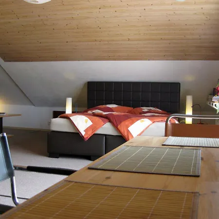 Eva Und Wolf Apartman *